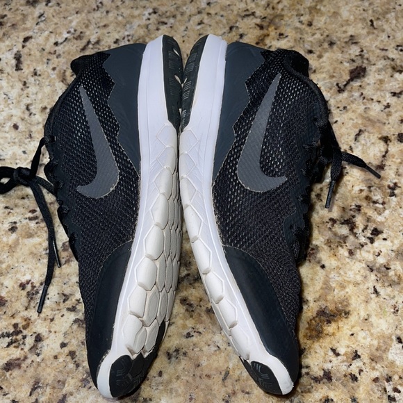 Nike Flex Experience RN 4 - Picture 4 of 8